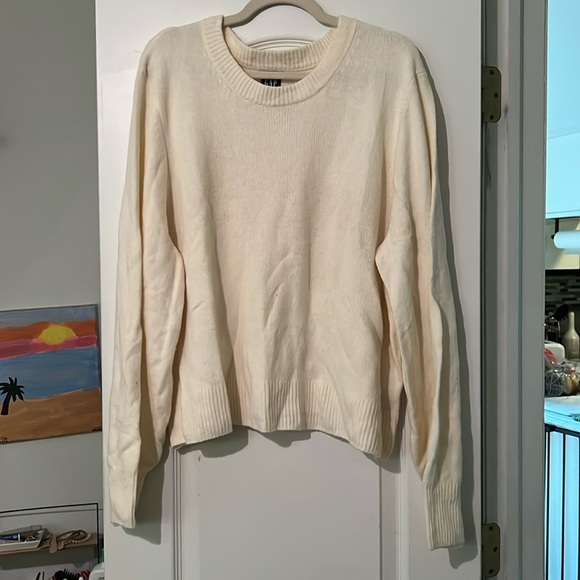 GAP Sweaters - Gap Ivory sweater crew size xxl